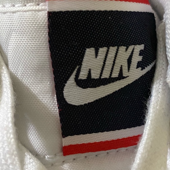 Nike AF1 - Picture 4 of 11